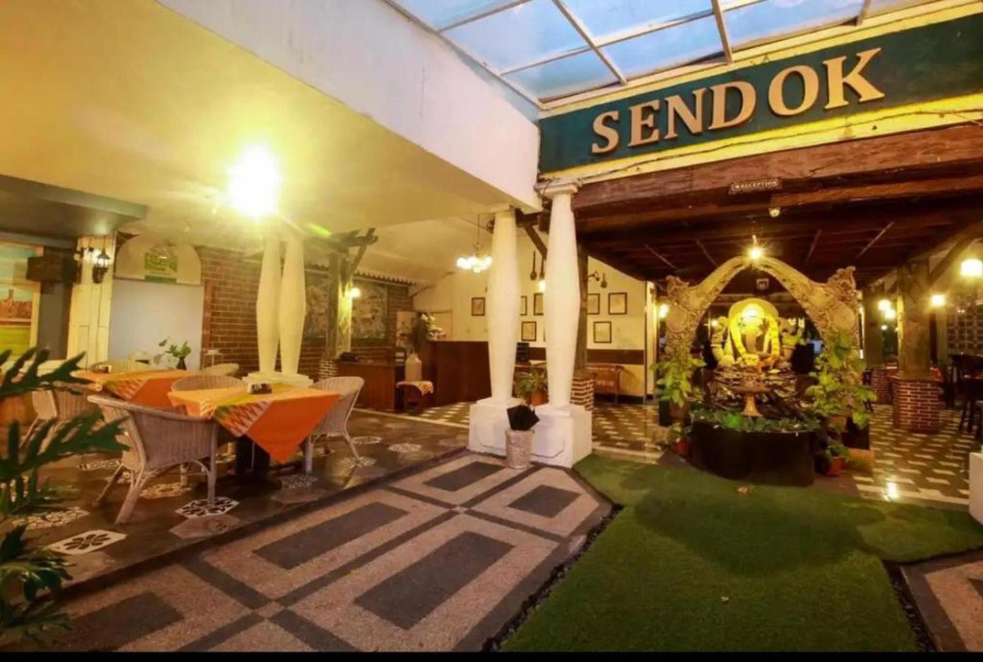 Attara Heritage Senggigi Exterior foto